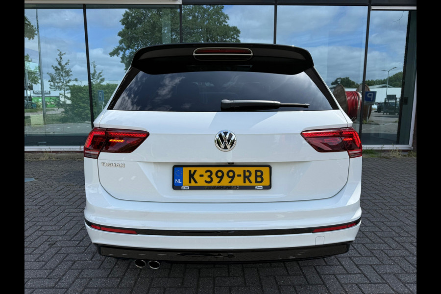 Volkswagen Tiguan 1.5 TSI ACT Highline Business R - Pano/Schuifdak- Leder - Navi - Afn.Trekhaak - Virt.Cockpit
