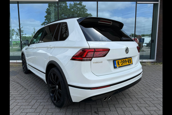 Volkswagen Tiguan 1.5 TSI ACT Highline Business R - Pano/Schuifdak- Leder - Navi - Afn.Trekhaak - Virt.Cockpit