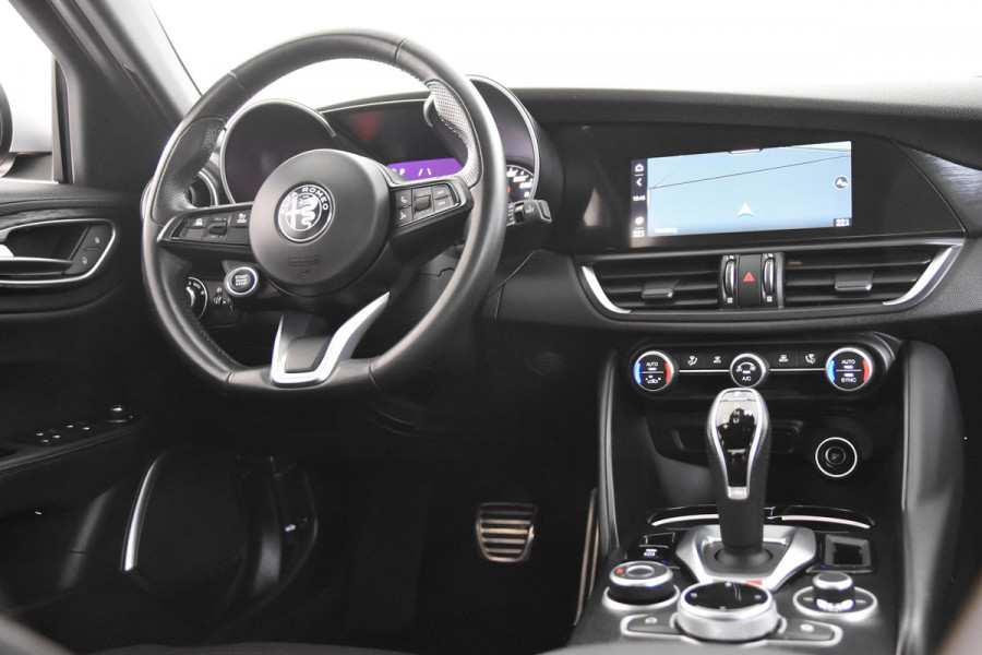 Alfa Romeo Giulia 2.2 Super Turbo Diesel *1ste eigenaar*Navigatie*Keyless*