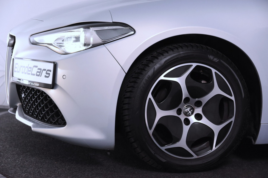 Alfa Romeo Giulia 2.2 Super Turbo Diesel *1ste eigenaar*Navigatie*Keyless*