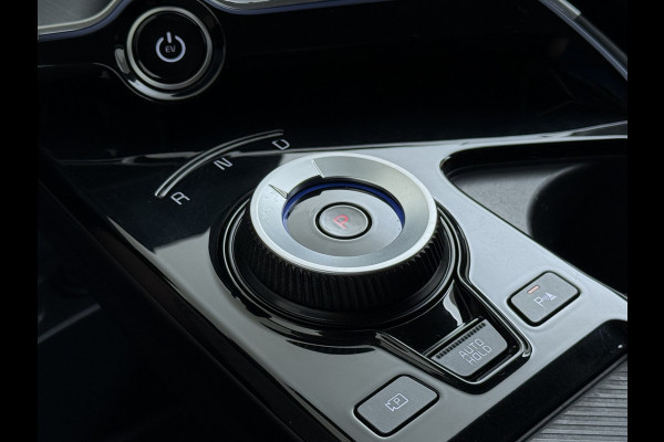 Kia Ev6 Plus Long Range 77.4kWh Trekhaak Leer+Ventilatie+Verwarming Camera Adap.Cruise Warmtepomp Meridian®-Audio Stuur+Achterbankverwar SOH 100% Elek.Achterklep Apple Carplay Android Privacy Glas Pdc Lmv Led DAB 1.600KG Trekgewicht Dealeronderhouden