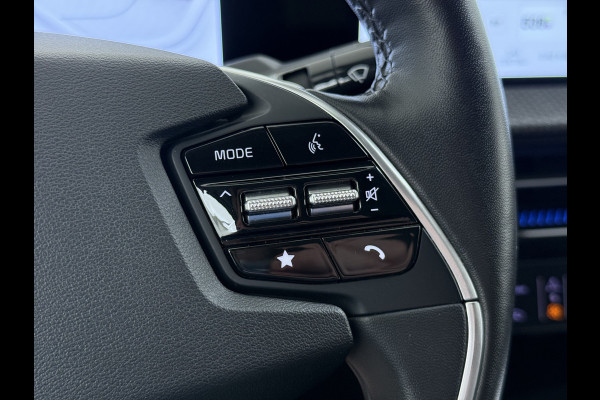 Kia Ev6 Plus Long Range 77.4kWh Trekhaak Leer+Ventilatie+Verwarming Camera Adap.Cruise Warmtepomp Meridian®-Audio Stuur+Achterbankverwar SOH 100% Elek.Achterklep Apple Carplay Android Privacy Glas Pdc Lmv Led DAB 1.600KG Trekgewicht Dealeronderhouden
