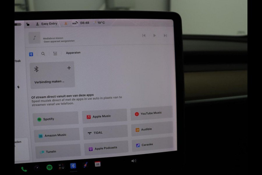 Tesla Model 3 Performance AWD 75 kWh | Traffic-Aware Cruise control | Leder | Lichtmetaal 20'' | Achterbank verwarming | Park assist | Climate control