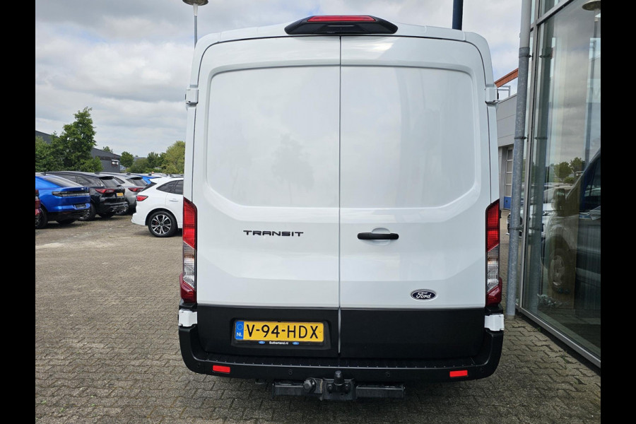 Ford Transit 310 2.0 TDCI L2H2 Trend Achteruitrijcamera | Betimmerde Laadruimte | Trekhaak | Airco | Navigatie | Adaptieve Cruise Control | Stoelverwarming etc.