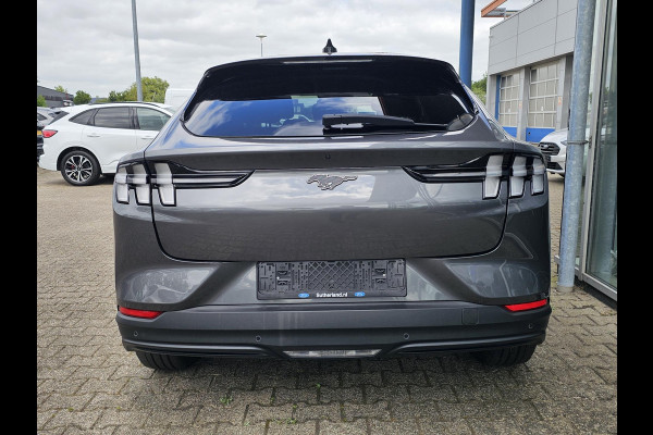 Ford Mustang Mach-E Extended RWD 98 kWh | Panoramadak | Bang&Olufsen | 360 graden camera | Elektrische achterklep