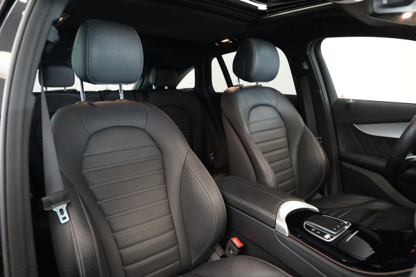 Mercedes-Benz EQC 400 4MATIC AMG Line 80 kWh LED Stoelverw (voor+achter) Widescreen ACC