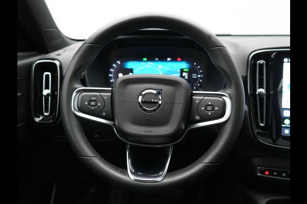 Volvo XC40 Recharge Ultimate 69 kWh 232pk Dealer O.H | Panodak | 360 Camera | Adaptive Cruise | Harman / Kardon | Alcantara Sportstoelen Memory & Verwarmd | BLIS | Keyless | Apple Carplay | Pilot Assist | Stuurverwarming | Google Assistant & Maps | Navigatie | DAB | 19"L.M |