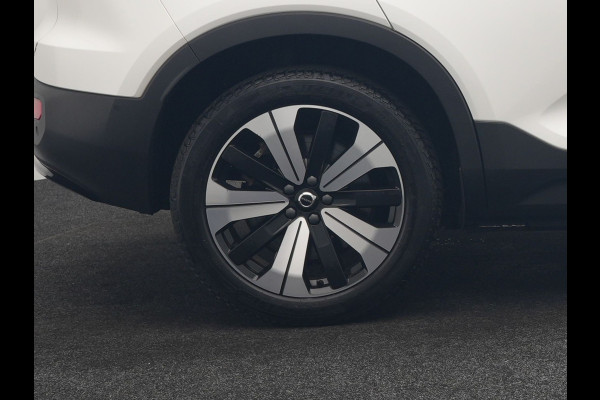 Volvo XC40 Recharge Ultimate 69 kWh 232pk Dealer O.H | Panodak | 360 Camera | Adaptive Cruise | Harman / Kardon | Alcantara Sportstoelen Memory & Verwarmd | BLIS | Keyless | Apple Carplay | Pilot Assist | Stuurverwarming | Google Assistant & Maps | Navigatie | DAB | 19"L.M |