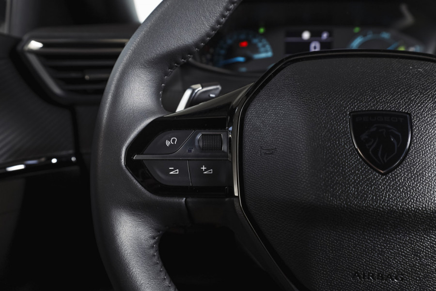 Peugeot 2008 1.2 Hybrid 136 Style | Cruise | PDC | App. Connect | ECC | LM 16" | 8066