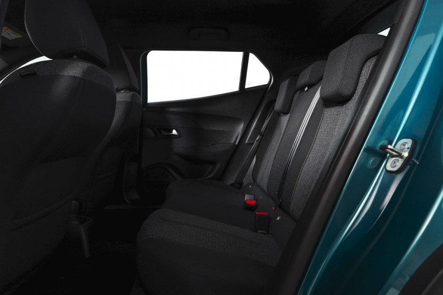 Peugeot 2008 1.2 Hybrid 136 Style | Cruise | PDC | App. Connect | ECC | LM 16" | 8066