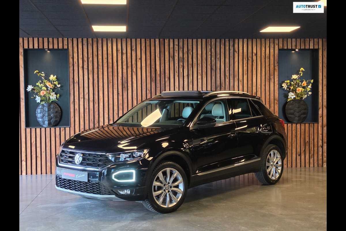 Volkswagen T-Roc 1.5 TSI Sport Business l Led l Pano l Virtual l DAB l Carplay