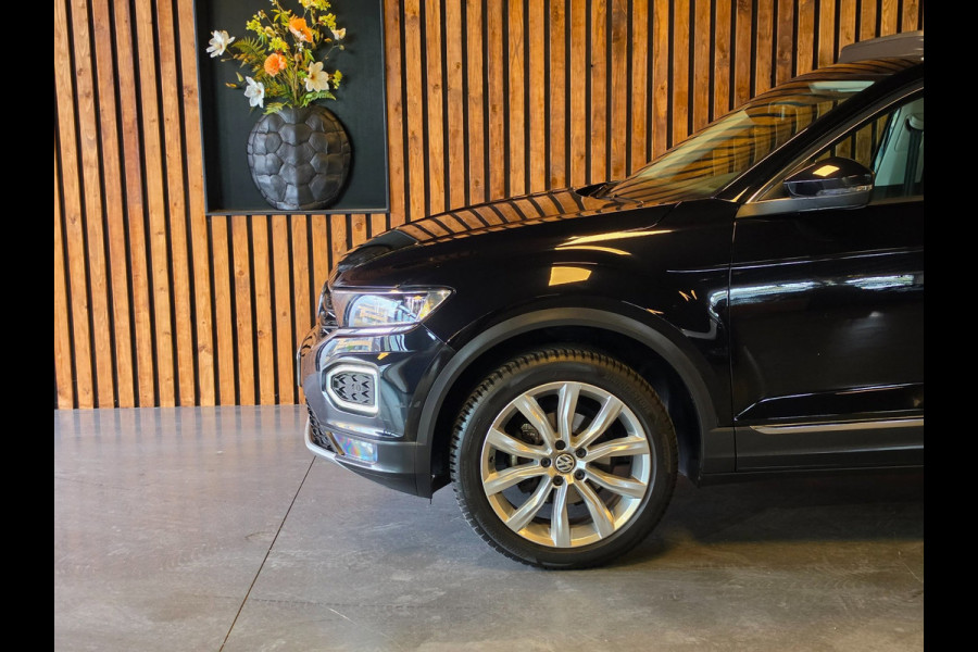 Volkswagen T-Roc 1.5 TSI Sport Business l Led l Pano l Virtual l DAB l Carplay