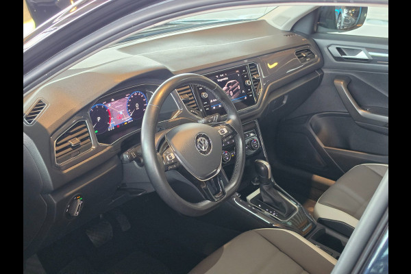 Volkswagen T-Roc 1.5 TSI Sport Business l Led l Pano l Virtual l DAB l Carplay