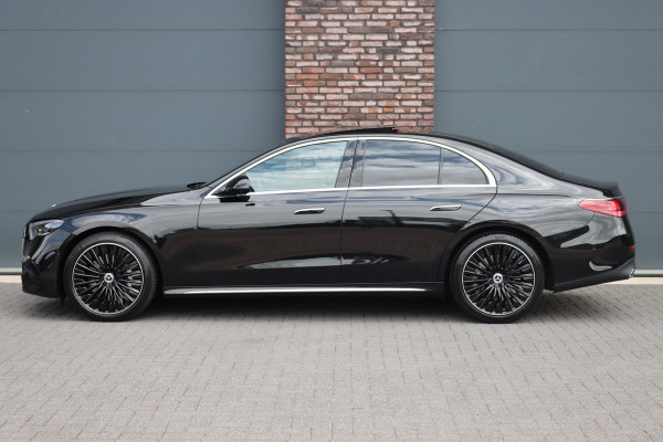 Mercedes-Benz E-Klasse 450 d 4MATIC AMG Line | Hyperscreen | Luchtvering | Achterasbesturing | Standkachel | Nappa Leder | Stoelventilatie | Trekhaak | Distronic+ | HUD | Massage | 3D-Display |