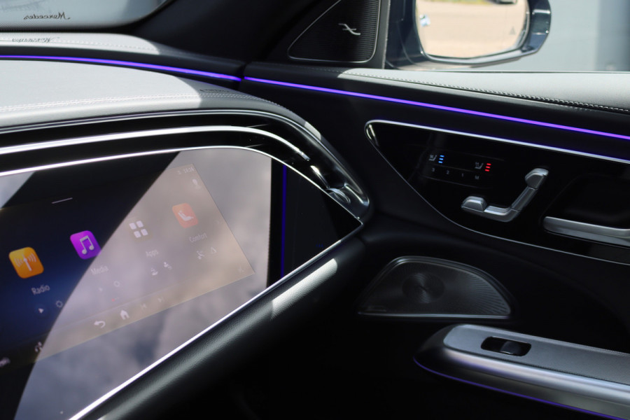 Mercedes-Benz E-Klasse 450 d 4MATIC AMG Line | Hyperscreen | Luchtvering | Achterasbesturing | Standkachel | Nappa Leder | Stoelventilatie | Trekhaak | Distronic+ | HUD | Massage | 3D-Display |