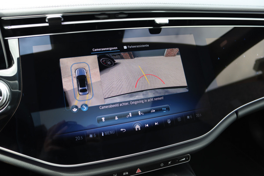Mercedes-Benz E-Klasse 450 d 4MATIC AMG Line | Hyperscreen | Luchtvering | Achterasbesturing | Standkachel | Nappa Leder | Stoelventilatie | Trekhaak | Distronic+ | HUD | Massage | 3D-Display |