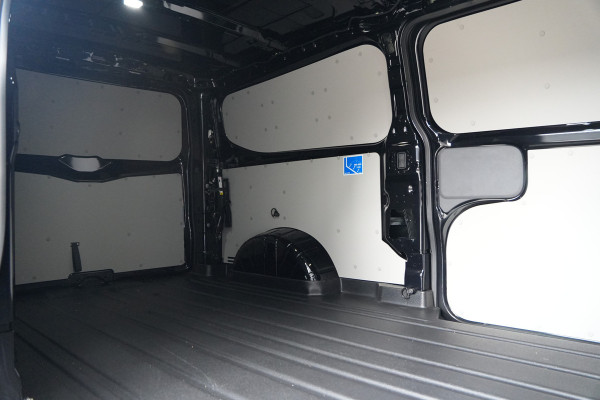 Ford Transit Custom 320 2.0 TDCI L2H1 Trend 136pk - INCLUSIEF BPM - 2x Schuif - Achterklep - LED - Carplay - Stoelverwarming - Rijklaar
