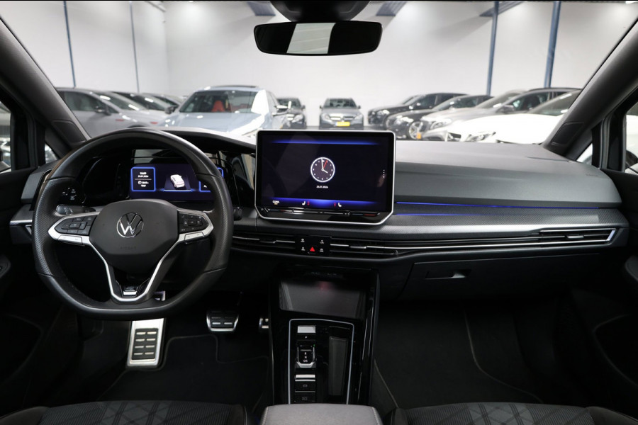 Volkswagen Golf 8.5 1.5 eTSI R-Line Edition IQ/VIRTUAL/SFEER/PANO/ALCANTARA+S.VERWARMING+MEMORY/19" LMV/360/ACC/FABRIEKSGARANTIE!