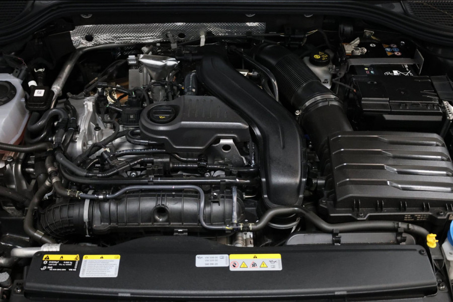 Volkswagen Golf 8.5 1.5 eTSI R-Line Edition IQ/VIRTUAL/SFEER/PANO/ALCANTARA+S.VERWARMING+MEMORY/19" LMV/360/ACC/FABRIEKSGARANTIE!
