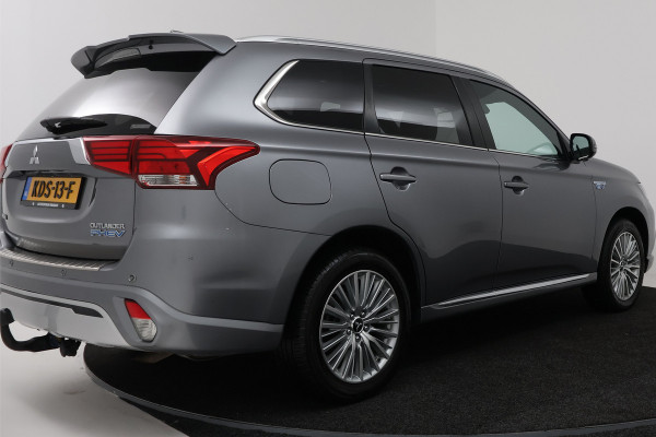 Mitsubishi Outlander 2.4 PHEV Instyle (PANORAMADAK, NAVIGATIE, STOEL-/STUURVERWARMING, 360 CAMERA, TREKHAAK, ADAPTIEVE CRUISE)