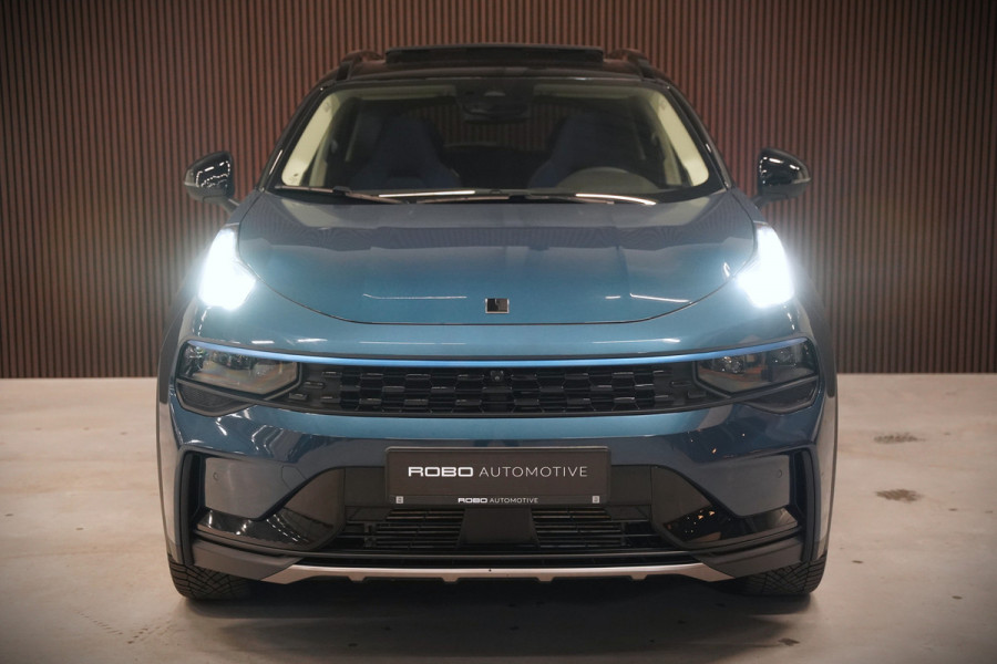 Lynk & Co 01 1.5 | Panoramadak | Stoelverwarming | Keyless | Apple Carplay | Memory Seat | Adaptive Cruise Control | Infinity | Navigatie | 360 Camera | Parkeersensoren | Ambiance Verlichting | SOH 94,2%
