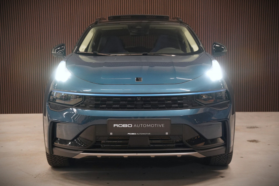 Lynk & Co 01 1.5 | Panoramadak | Stoelverwarming | Keyless | Apple Carplay | Memory Seat | Adaptive Cruise Control | Infinity | Navigatie | 360 Camera | Parkeersensoren | Ambiance Verlichting | SOH 94,2%
