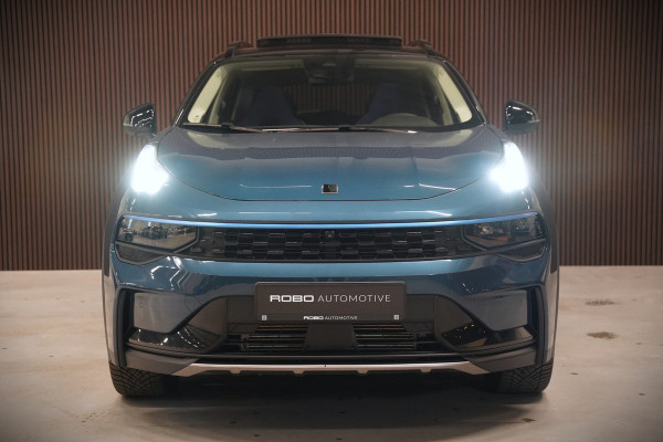 Lynk & Co 01 1.5 | Panoramadak | Stoelverwarming | Keyless | Apple Carplay | Memory Seat | Adaptive Cruise Control | Infinity | Navigatie | 360 Camera | Parkeersensoren | Ambiance Verlichting | SOH 94,2%