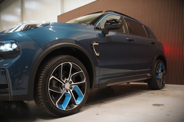 Lynk & Co 01 1.5 | Panoramadak | Stoelverwarming | Keyless | Apple Carplay | Memory Seat | Adaptive Cruise Control | Infinity | Navigatie | 360 Camera | Parkeersensoren | Ambiance Verlichting | SOH 94,2%