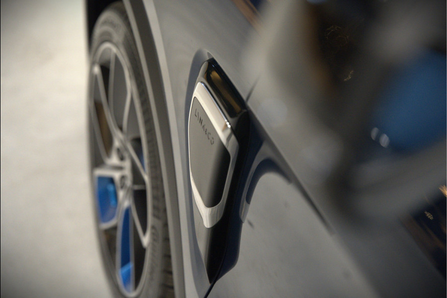 Lynk & Co 01 1.5 | Panoramadak | Stoelverwarming | Keyless | Apple Carplay | Memory Seat | Adaptive Cruise Control | Infinity | Navigatie | 360 Camera | Parkeersensoren | Ambiance Verlichting | SOH 94,2%