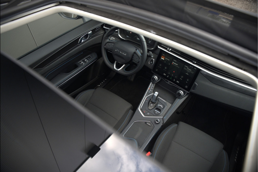 Lynk & Co 01 1.5 | Panoramadak | Stoelverwarming | Keyless | Apple Carplay | Memory Seat | Adaptive Cruise Control | Infinity | Navigatie | 360 Camera | Parkeersensoren | Ambiance Verlichting | SOH 94,2%
