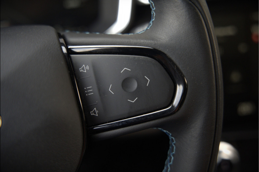Lynk & Co 01 1.5 | Panoramadak | Stoelverwarming | Keyless | Apple Carplay | Memory Seat | Adaptive Cruise Control | Infinity | Navigatie | 360 Camera | Parkeersensoren | Ambiance Verlichting | SOH 94,2%