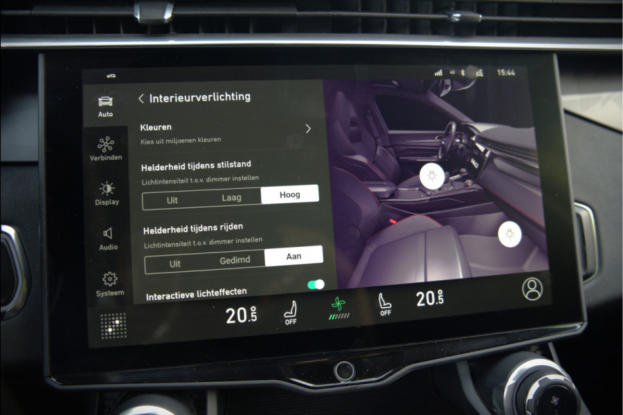 Lynk & Co 01 1.5 | Panoramadak | Stoelverwarming | Keyless | Apple Carplay | Memory Seat | Adaptive Cruise Control | Infinity | Navigatie | 360 Camera | Parkeersensoren | Ambiance Verlichting | SOH 94,2%