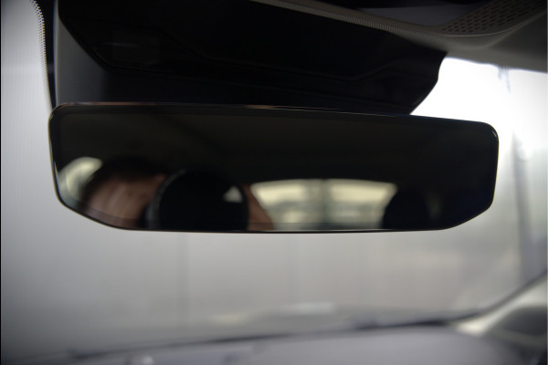 Lynk & Co 01 1.5 | Panoramadak | Stoelverwarming | Keyless | Apple Carplay | Memory Seat | Adaptive Cruise Control | Infinity | Navigatie | 360 Camera | Parkeersensoren | Ambiance Verlichting | SOH 94,2%