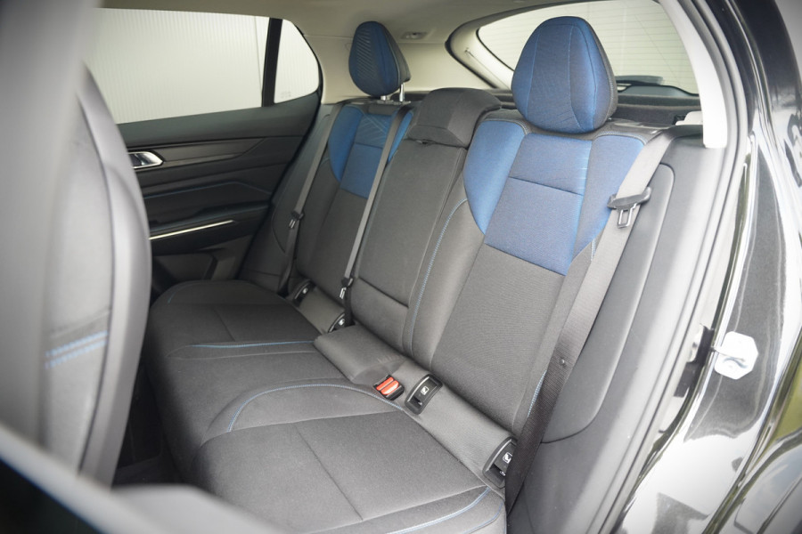 Lynk & Co 01 1.5 | Panoramadak | Stoelverwarming | Keyless | Apple Carplay | Memory Seat | Adaptive Cruise Control | Infinity | Navigatie | 360 Camera | Parkeersensoren | Ambiance Verlichting | SOH 94,2%