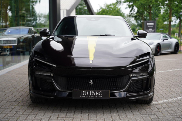 Ferrari Purosangue 6.5 V12 / Retrofit Steering Wheel / Full Carbon / Electrochromic Roof