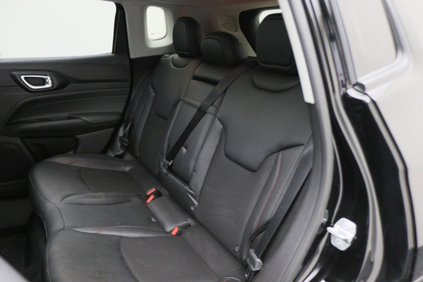 Jeep Compass 4xe 240 Plug-in Hybrid Electric Trailhawk Panoramadak, ACC, Camera, Apple Carplay, Virtual Cockpit, Climate, 17''