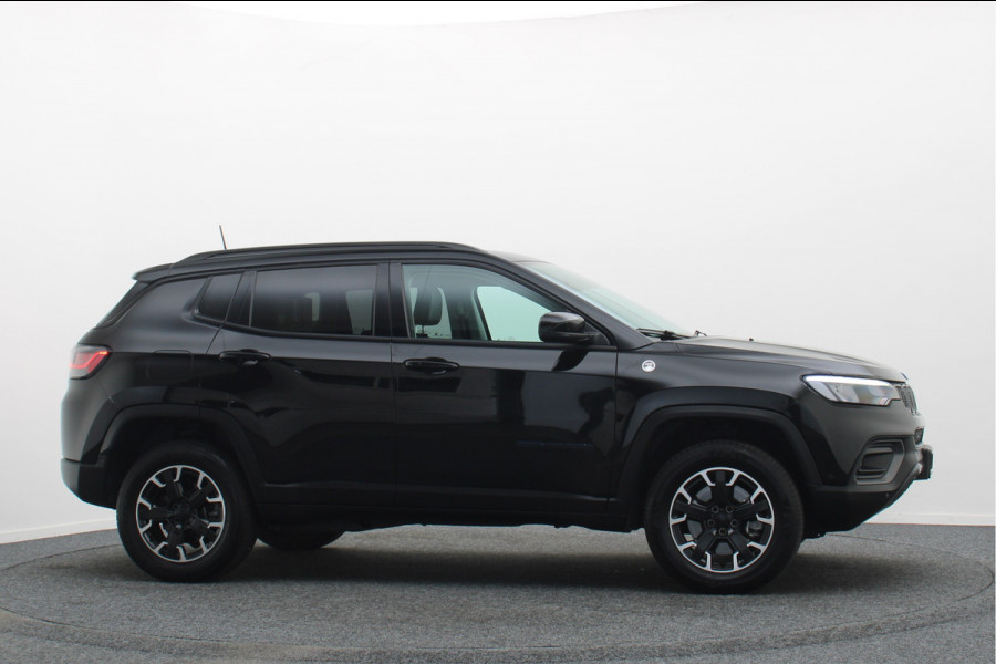 Jeep Compass 4xe 240 Plug-in Hybrid Electric Trailhawk Panoramadak, ACC, Camera, Apple Carplay, Virtual Cockpit, Climate, 17''