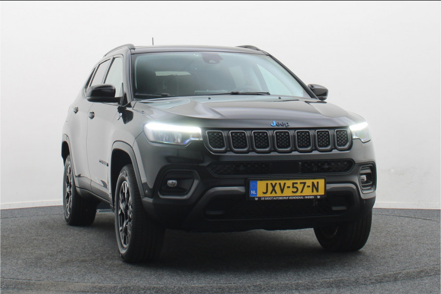 Jeep Compass 4xe 240 Plug-in Hybrid Electric Trailhawk Panoramadak, ACC, Camera, Apple Carplay, Virtual Cockpit, Climate, 17''