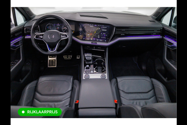 Volkswagen Touareg 3.0 TSi 4MOTION R-line 462 PK | Panoramadak | Luchtvering | Leer | Travel Assist | El.verstelbare stoel met geheugen, Wegklapbare trekhaak, Stoel- stuurverwarming, Keyless, Sfeerverlichting