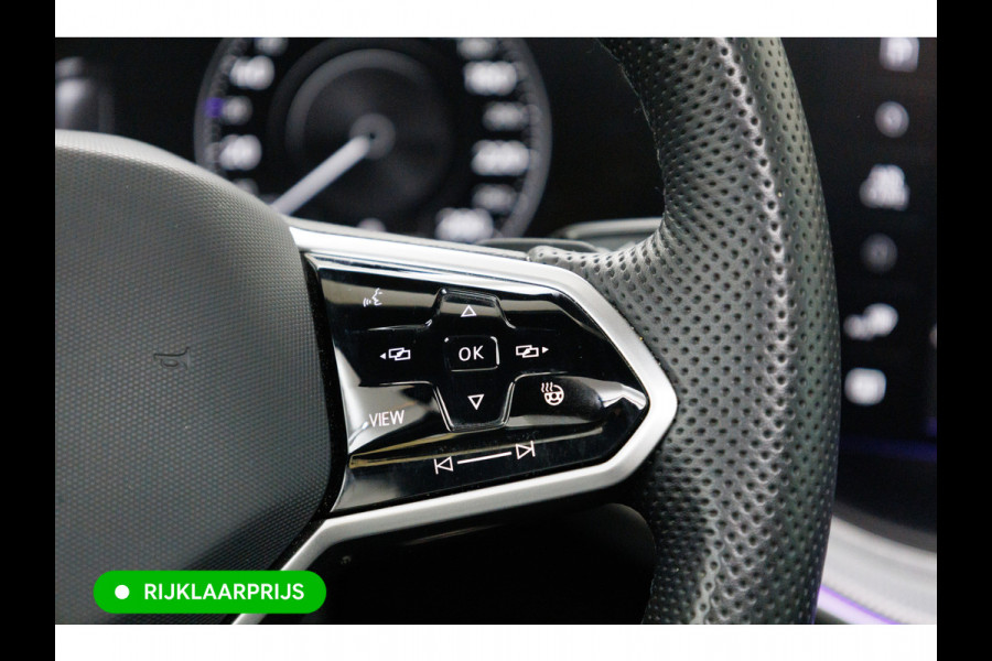 Volkswagen Touareg 3.0 TSi 4MOTION R-line 462 PK | Panoramadak | Luchtvering | Leer | Travel Assist | El.verstelbare stoel met geheugen, Wegklapbare trekhaak, Stoel- stuurverwarming, Keyless, Sfeerverlichting