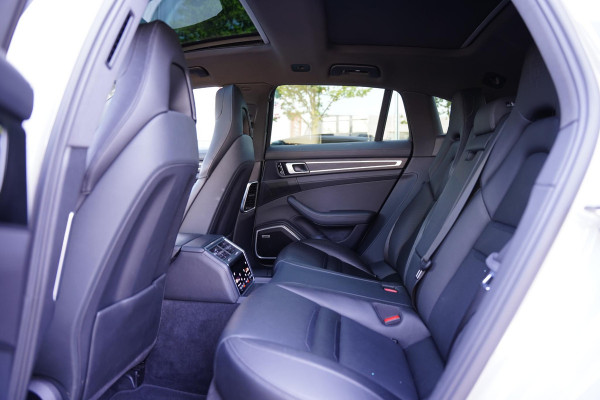 Porsche Panamera Sport Turismo 2.9 4S / Krijtgrijs / Sport Design / Sportuitlaat