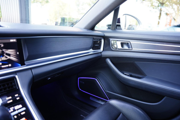 Porsche Panamera Sport Turismo 2.9 4S / Krijtgrijs / Sport Design / Sportuitlaat