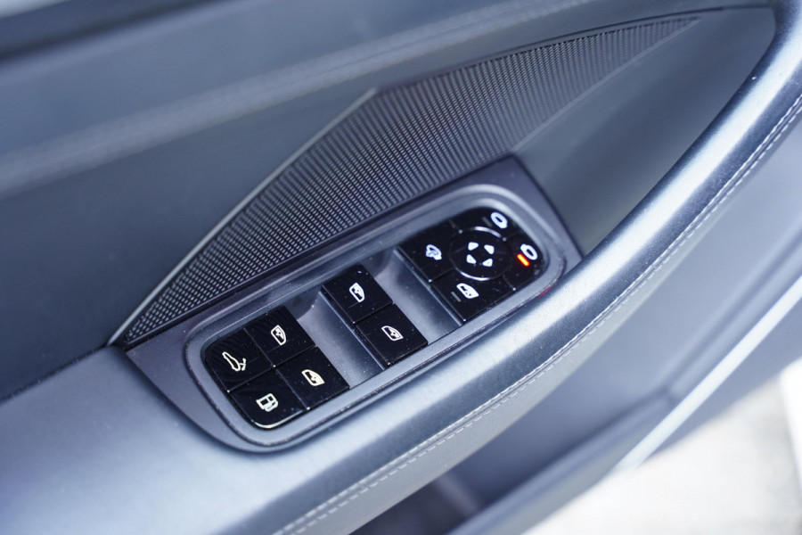 Porsche Panamera Sport Turismo 2.9 4S / Krijtgrijs / Sport Design / Sportuitlaat