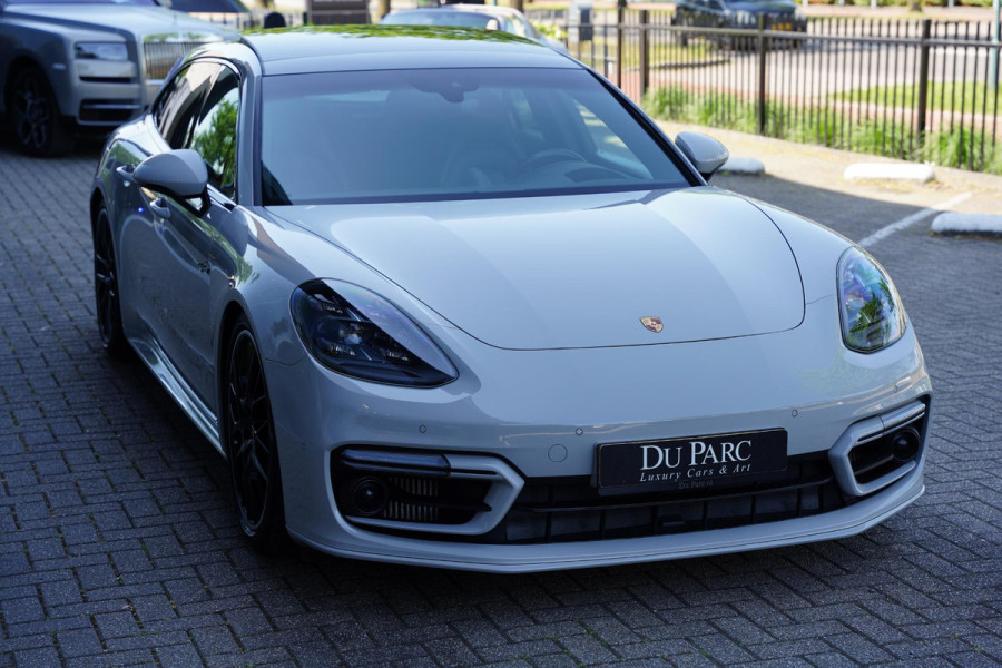 Porsche Panamera Sport Turismo 2.9 4S / Krijtgrijs / Sport Design / Sportuitlaat