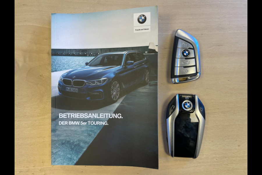 BMW 5 Serie Touring 540d xDrive High Executive|320PK|EURO 6|FULL OPTION|AFN.TREKHK|PANO|LEDER|MEMORY|HARMAN/KARDON|STOELVERW V+A|
