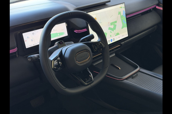 Lynk & Co 08 2026 • 345PK • 200KM ELEKTRISCH PHEV DIRECT LEVERBAAR • Massage Stoelen • Verwarmd/Ventilatie • Panorama • Matrix LED • Harman K PHEV