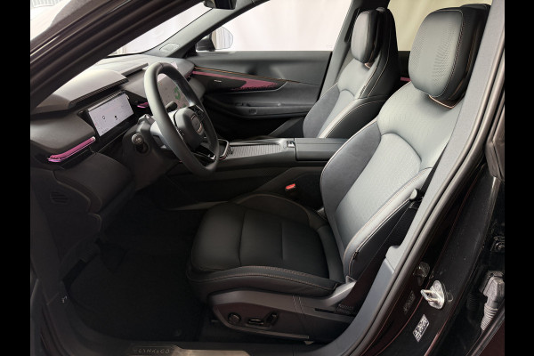 Lynk & Co 08 2026 • 345PK • 200KM ELEKTRISCH PHEV DIRECT LEVERBAAR • Massage Stoelen • Verwarmd/Ventilatie • Panorama • Matrix LED • Harman K PHEV