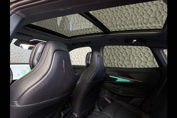 Lynk & Co 08 2026 • 345PK • 200KM ELEKTRISCH PHEV DIRECT LEVERBAAR • Massage Stoelen • Verwarmd/Ventilatie • Panorama • Matrix LED • Harman K PHEV