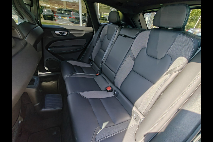 Volvo XC60 T6 350PK Plug-in hybrid AWD Plus Black Edition | Trekhaak | BLIS | ACC | PDC V+A | Camera Achter | Elektr. Stoelen | Carplay