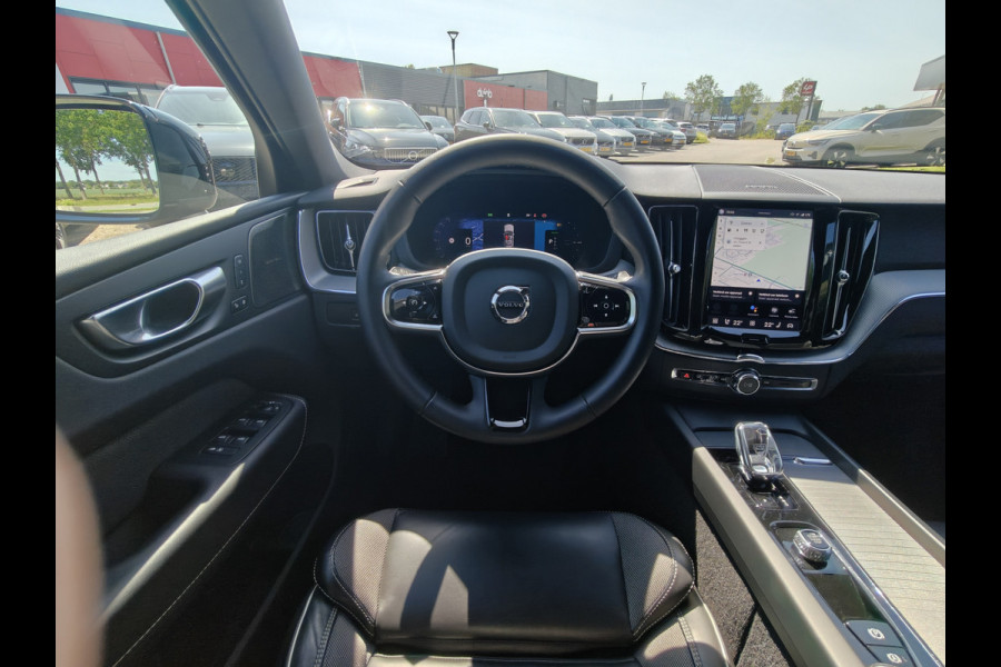 Volvo XC60 T6 350PK Plug-in hybrid AWD Plus Black Edition | Trekhaak | BLIS | ACC | PDC V+A | Camera Achter | Elektr. Stoelen | Carplay